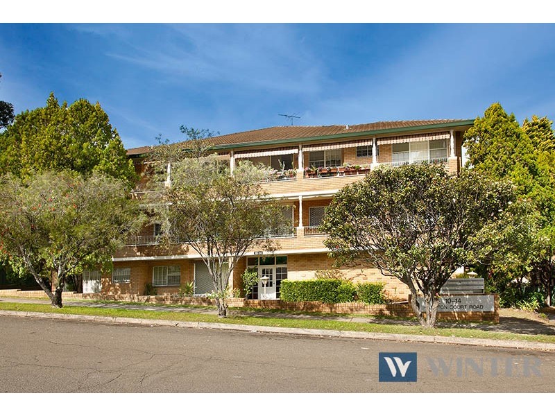 2/10-14 Hampton Court Road, Carlton NSW 2218