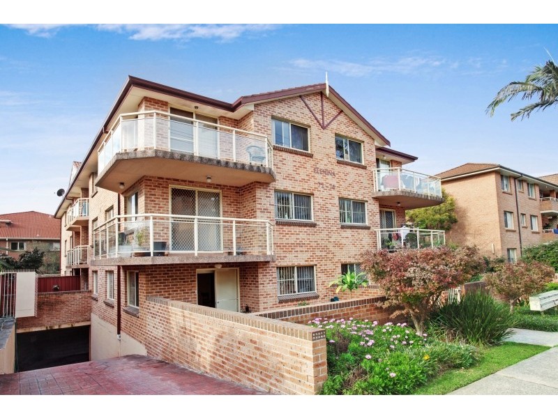 1/72-74 Carrington Avenue, Hurstville NSW 2220