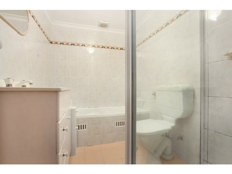 1/72-74 Carrington Avenue, Hurstville NSW 2220