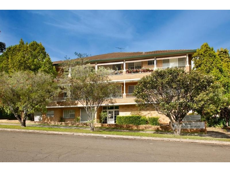 2/10-14 Hampton Court Road, Carlton NSW 2218