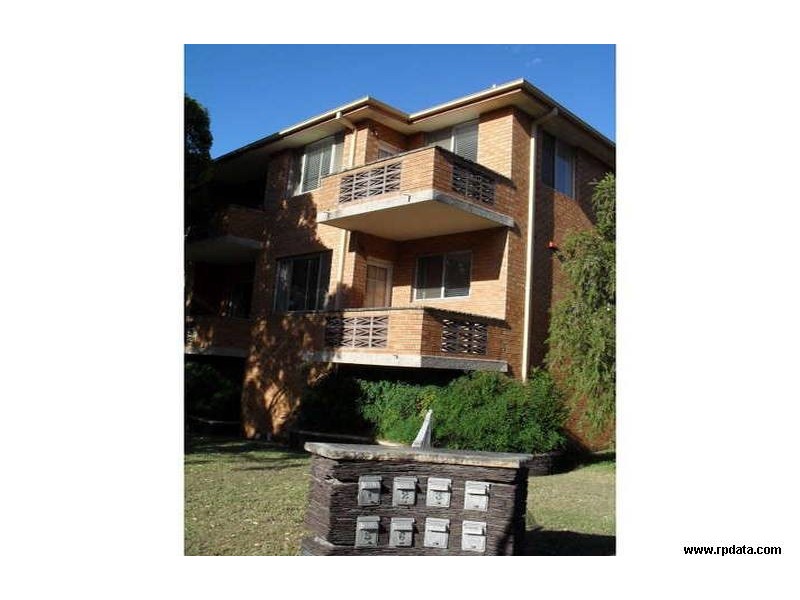 6/82-84 Hampton Court Road, Carlton NSW 2218