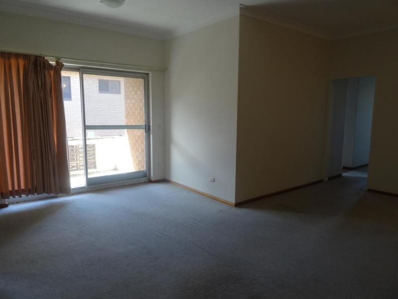 6/82-84 Hampton Court Road, Carlton NSW 2218