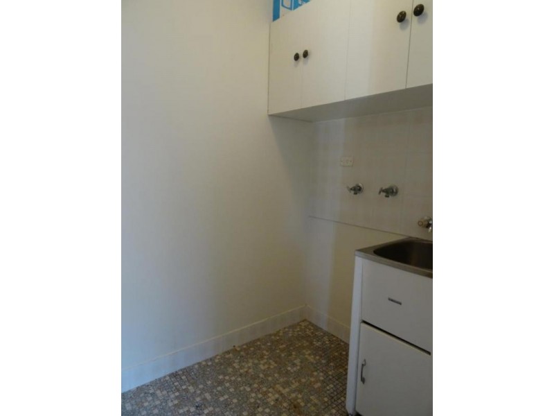 6/82-84 Hampton Court Road, Carlton NSW 2218