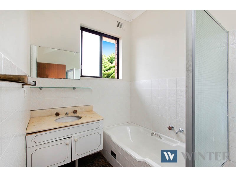 12/16-20 Hampton Court Road, Carlton NSW 2218