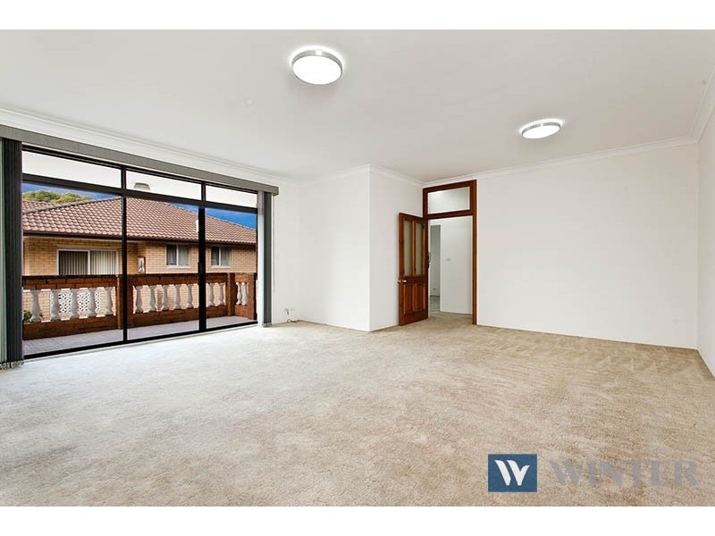 8/56 Hampton Court Road, Carlton NSW 2218