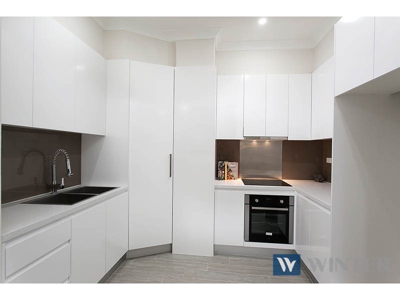 12/16-20 Hampton Court Road, Carlton NSW 2218