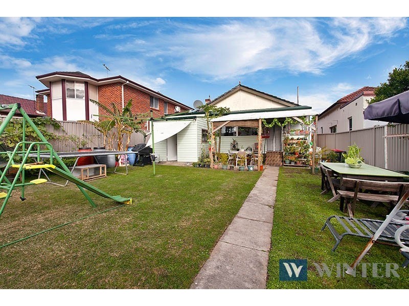 70 Lily Street, Hurstville NSW 2220