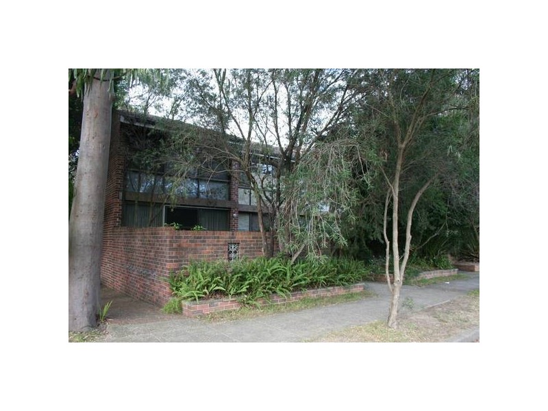 6/44 Hampton Court Road, Carlton NSW 2218