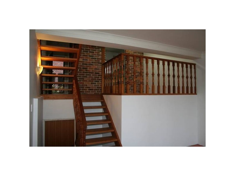 6/44 Hampton Court Road, Carlton NSW 2218