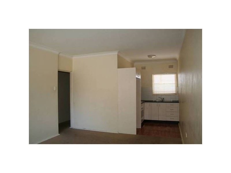 2/36 Garfield St, Carlton NSW 2218