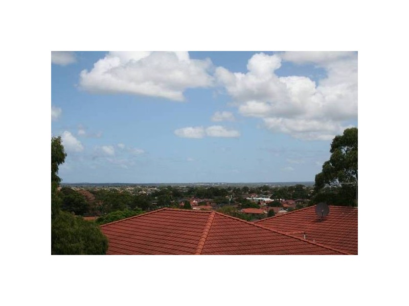 14/16 Hampton Court Road, Carlton NSW 2218