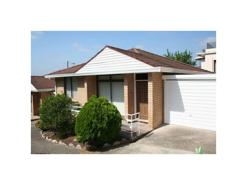 2/11 Beaconsfield Street, Bexley NSW 2207