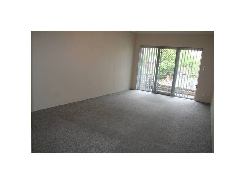 2/6 Carnarvon Street, Carlton NSW 2218