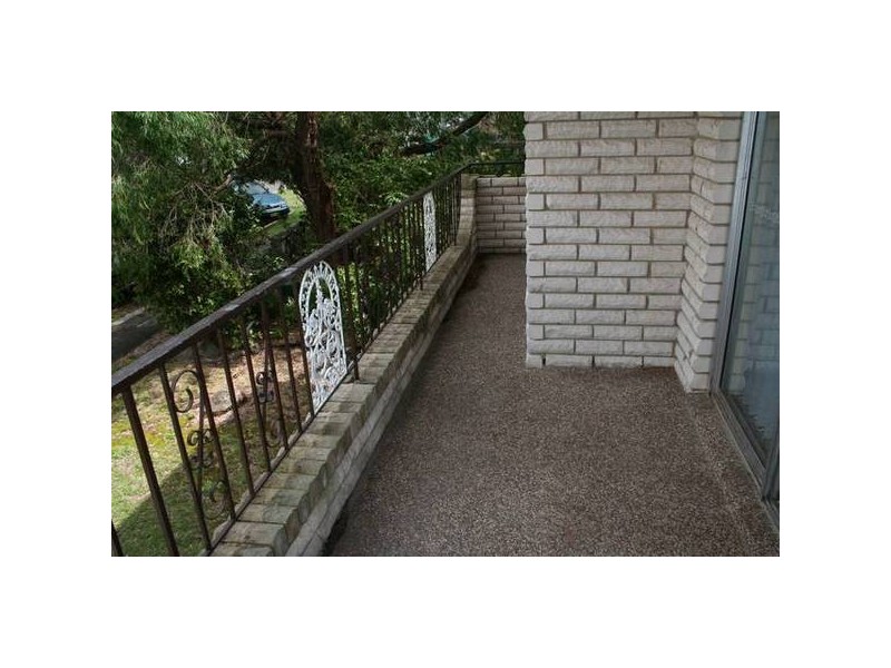 2/6 Carnarvon Street, Carlton NSW 2218