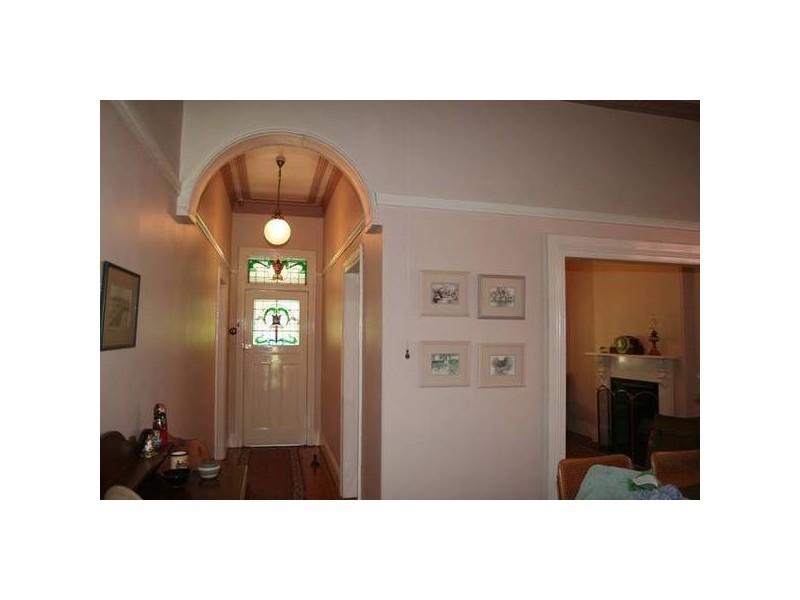 10 Nielsen Avenue, Carlton NSW 2218