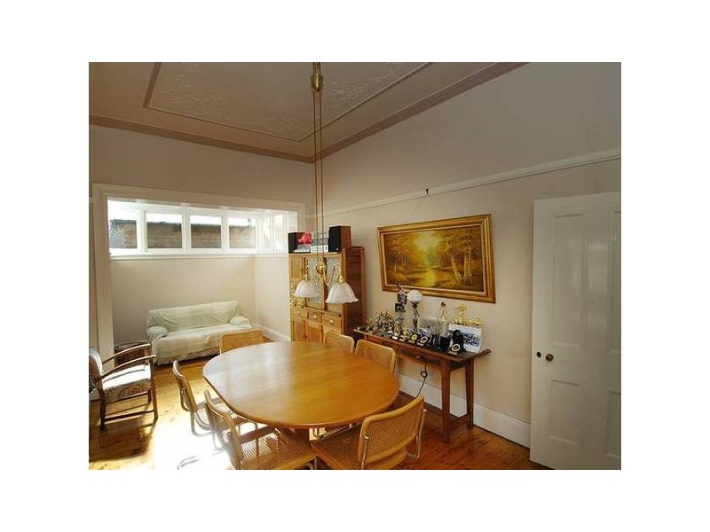 10 Nielsen Avenue, Carlton NSW 2218