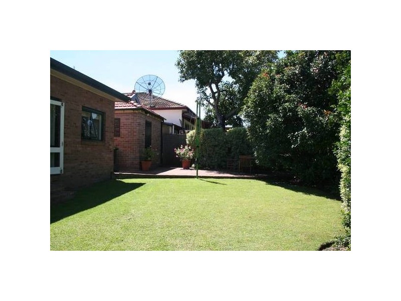 10 Nielsen Avenue, Carlton NSW 2218