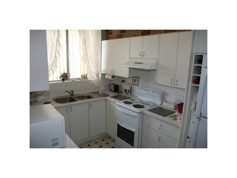 2/4 Hayburn Avenue, Rockdale NSW 2216