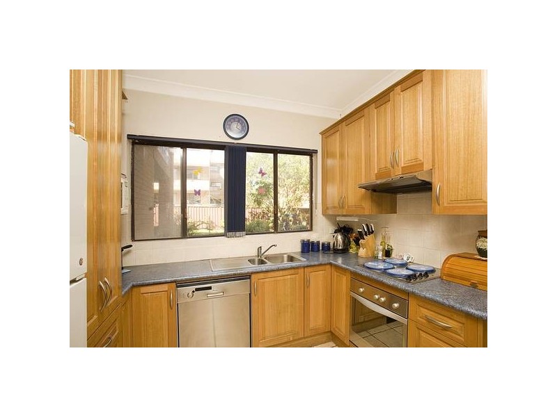 1/12 Winchester Street, Carlton NSW 2218