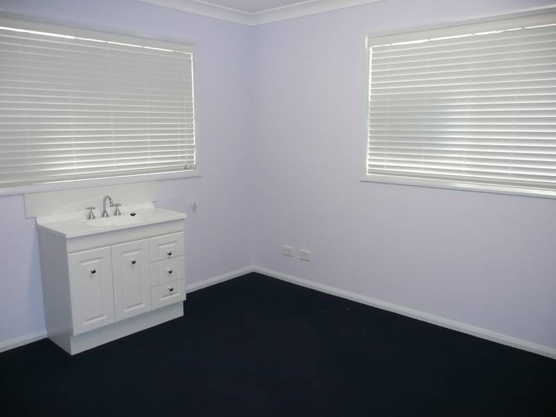 Cnr Avondale Rd & Freemans Dr, Cooranbong NSW 2265