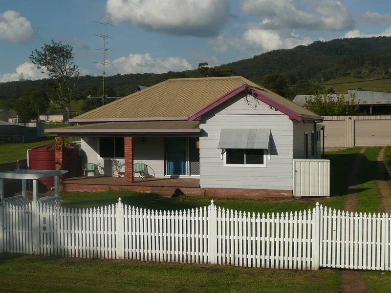 9 Palmer Street, Mulbring NSW 2323