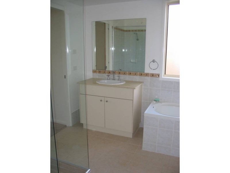 2 Garner Close, Cooranbong NSW 2265