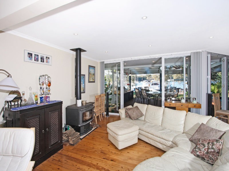 Brightwaters NSW 2264