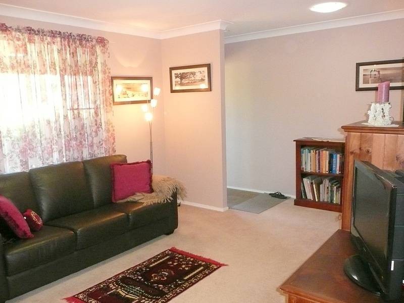 8 Clifford Avenue, Cooranbong NSW 2265