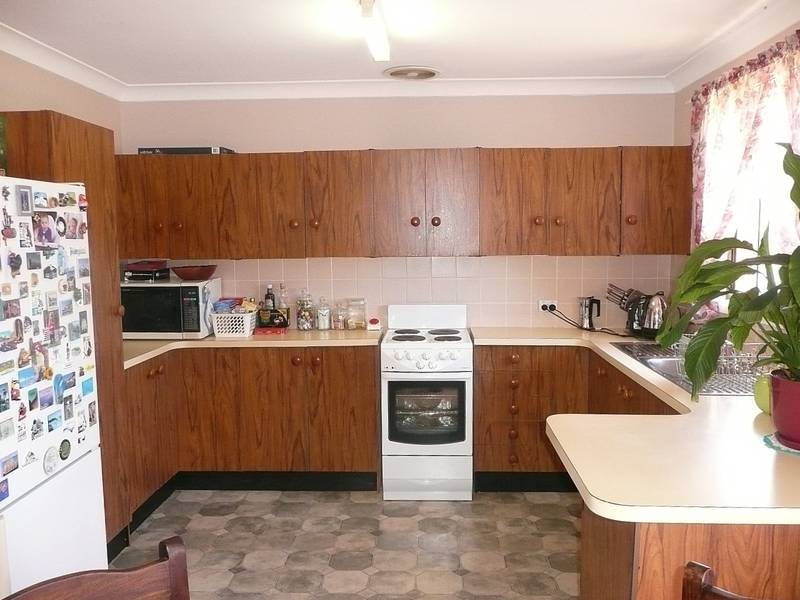 8 Clifford Avenue, Cooranbong NSW 2265