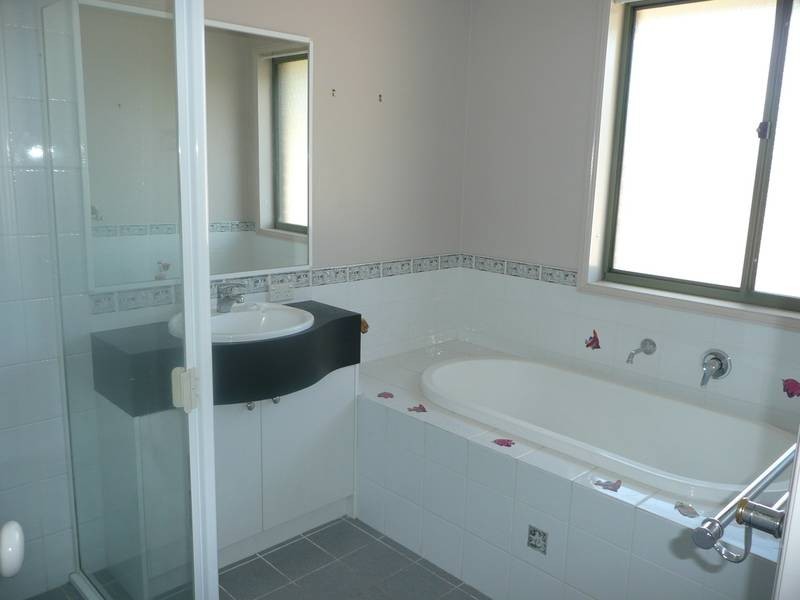 16 Kennedy Close, Cooranbong NSW 2265