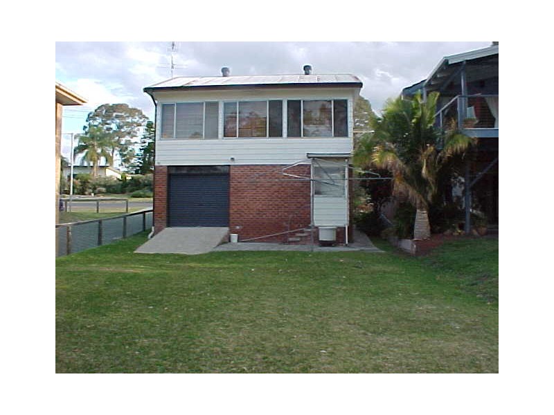 107 Grande PARADE, Bonnells Bay NSW 2264