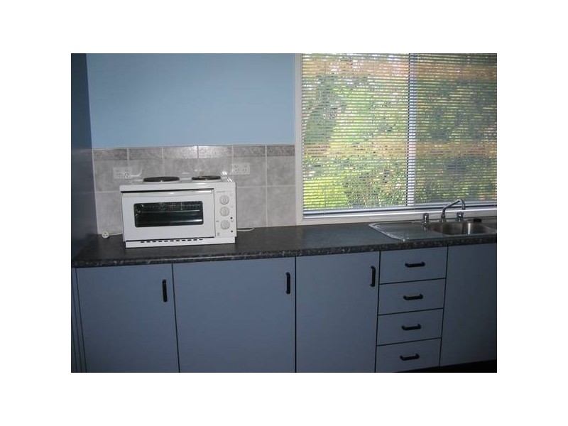 18a Newcastle Street, Morisset NSW 2264