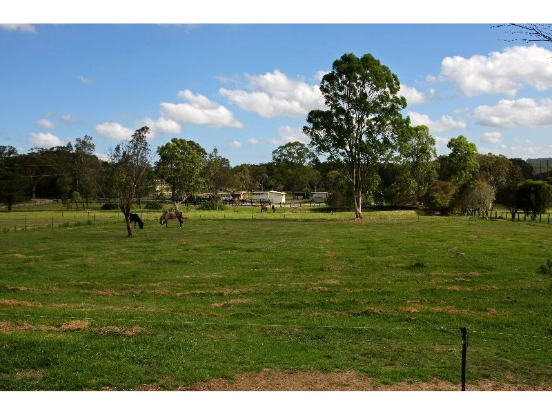 1 Gimberts Road, Morisset NSW 2264