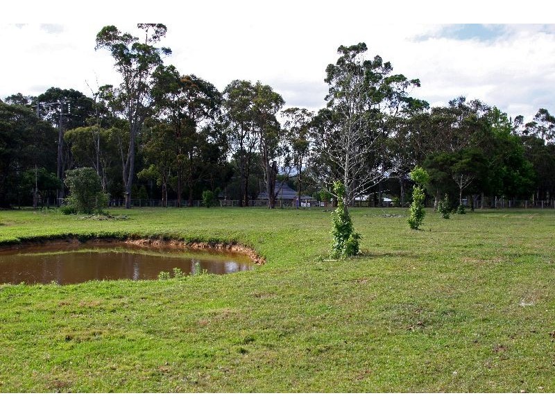 1 Gimberts Road, Morisset NSW 2264