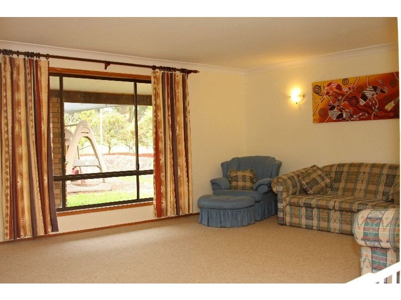 1 Gimberts Road, Morisset NSW 2264