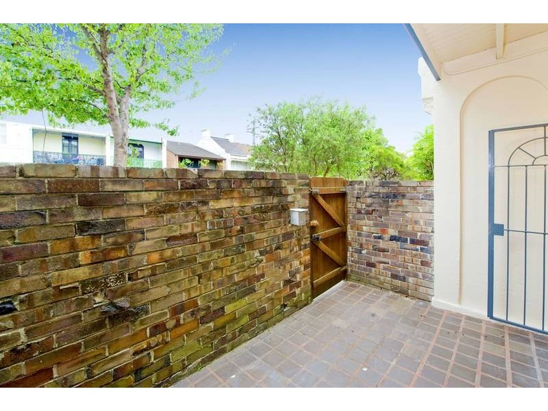 17 Mackenzie Street, Bondi Junction NSW 2022