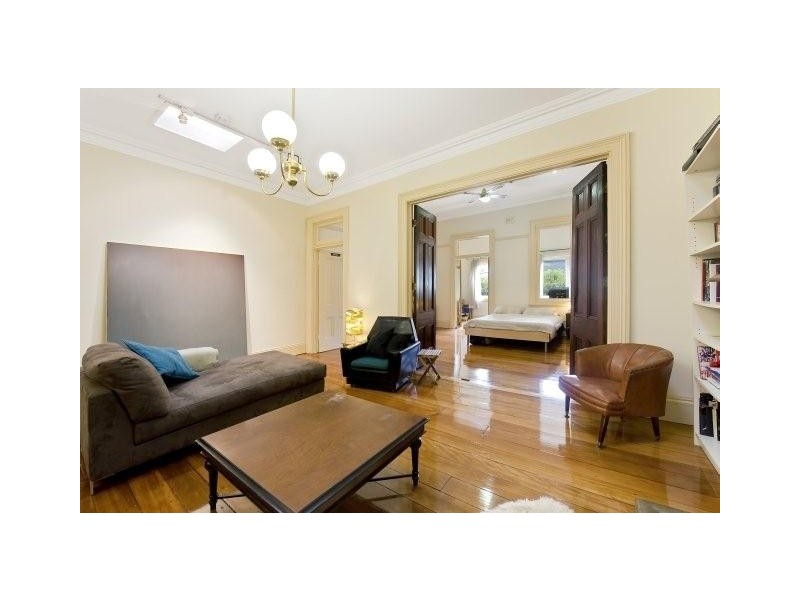 2/10 James Street (Private entrance – 2/283 Cleveland St), Surry Hills NSW 2010
