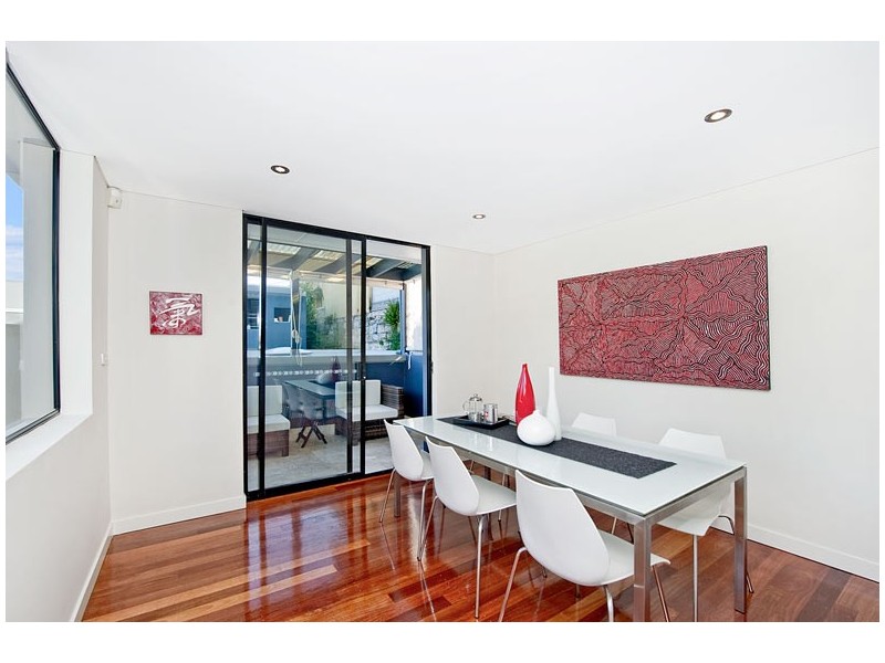 2/16 Arnold Street, Bondi Junction NSW 2022