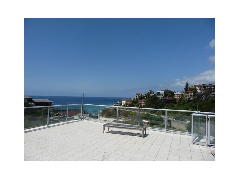 2/18 Carlisle Street, Tamarama NSW 2026