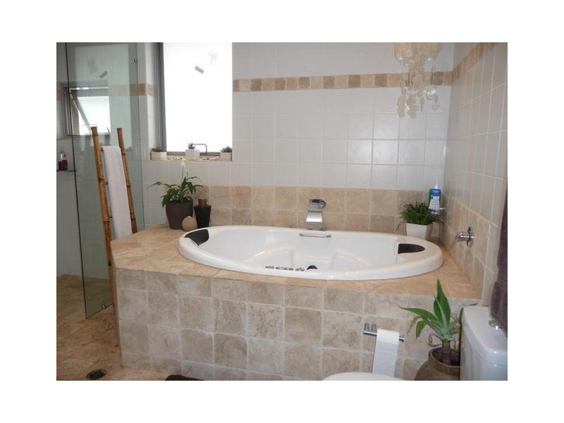 2/18 Carlisle Street, Tamarama NSW 2026