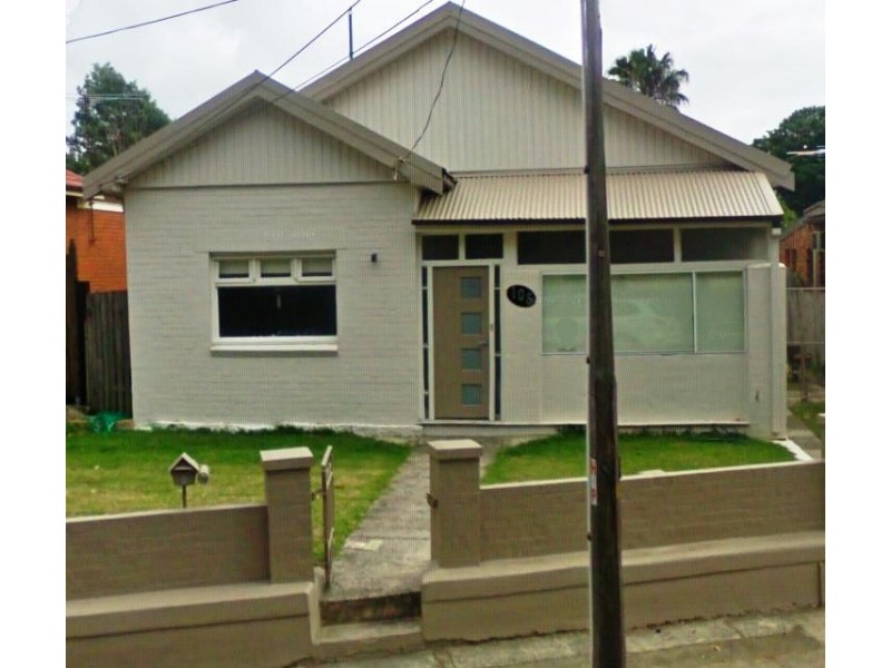 105 Sparks Street, Eastlakes NSW 2018