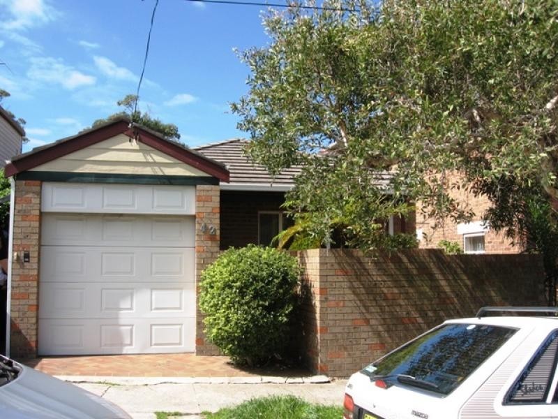 42 Edmund Street, Queens Park NSW 2022