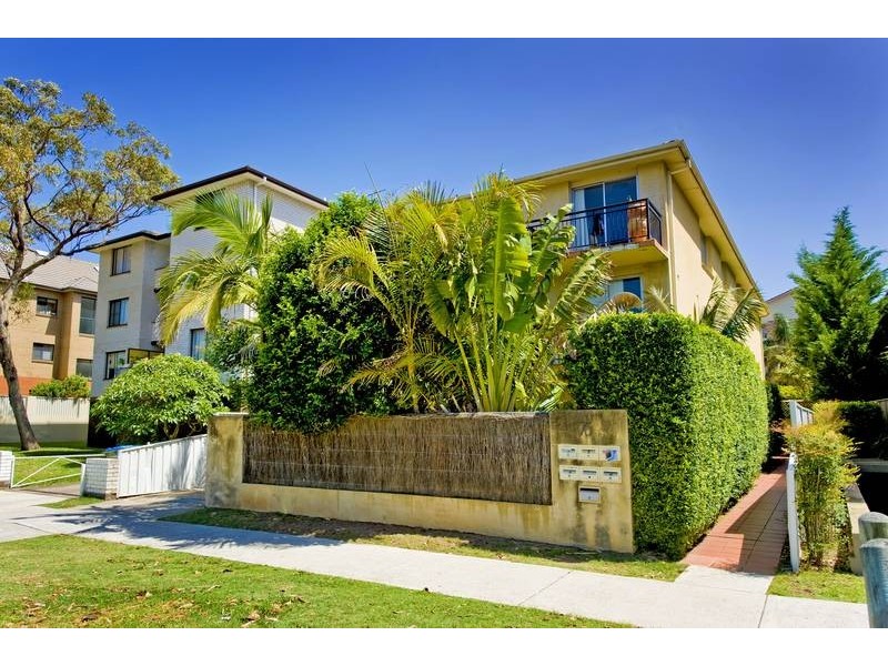 2/76 Beach Road, Bondi Beach NSW 2026