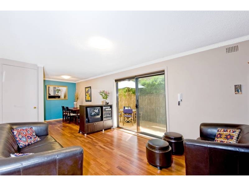 2/76 Beach Road, Bondi Beach NSW 2026