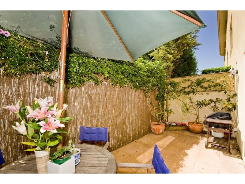 2/76 Beach Road, Bondi Beach NSW 2026