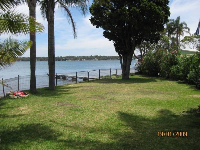 90 Marine Parade, Nords Wharf NSW 2281