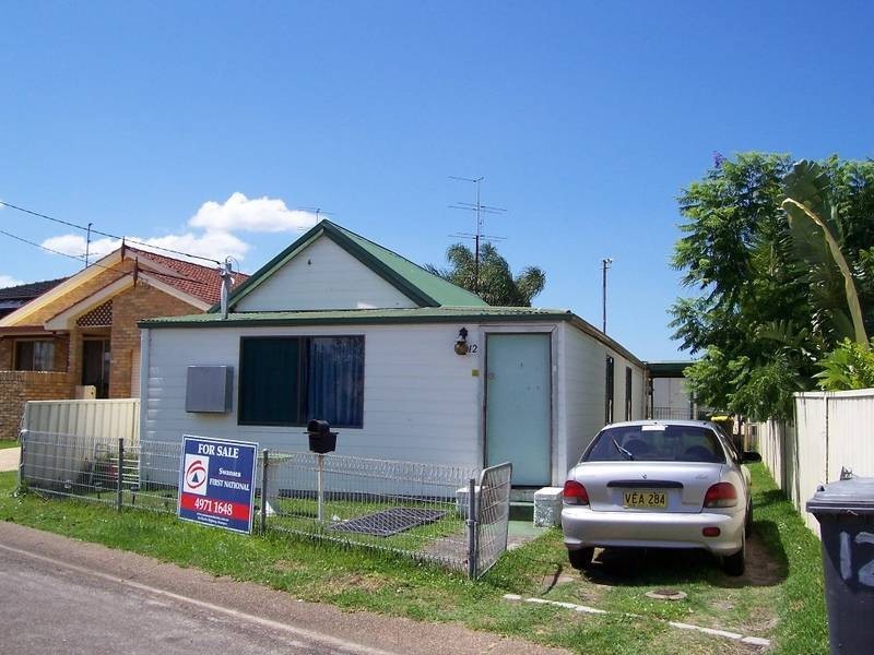 12 Marks Parade, Marks Point NSW 2280