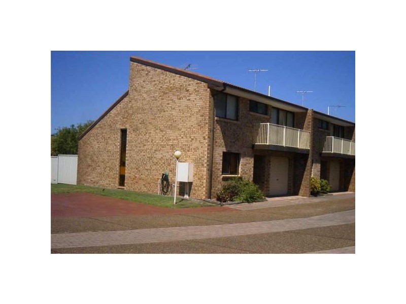 17/8-10 Wallace Street, Swansea NSW 2281