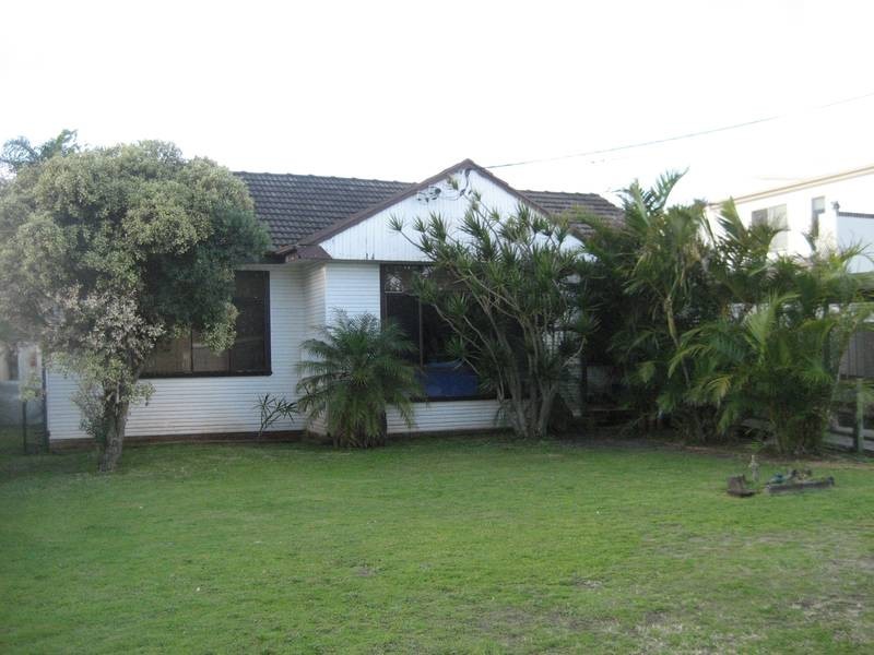 13 Mallawa Street, Blacksmiths NSW 2281