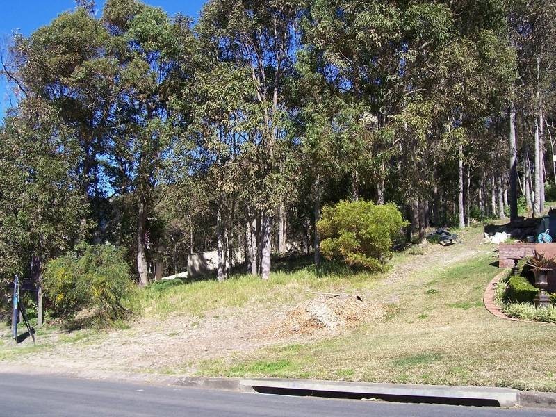 7 Sea Eagle Crescent, Caves Beach NSW 2281